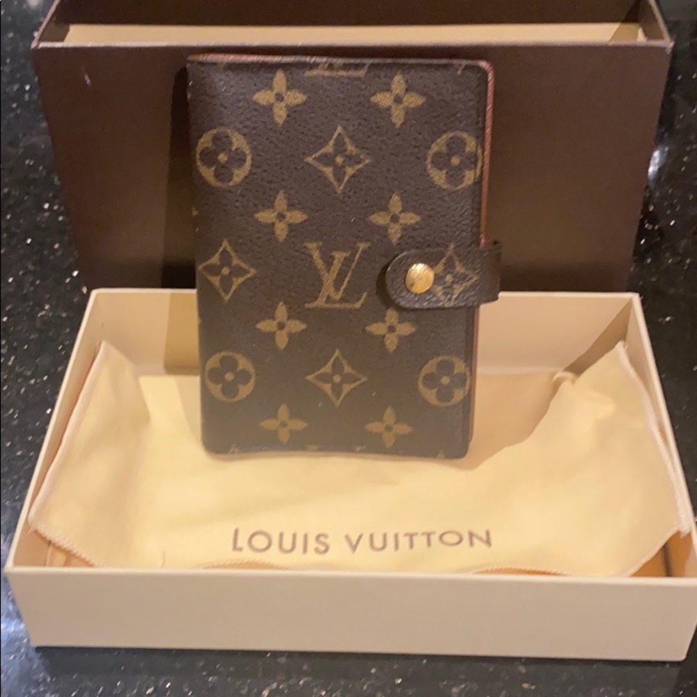 Louis Vuitton small ring agenda cover